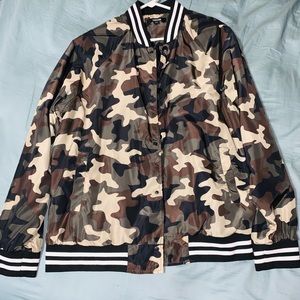 Men’s Camo bomber windbreaker